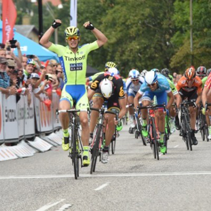 Matti Breschel wins stage 4